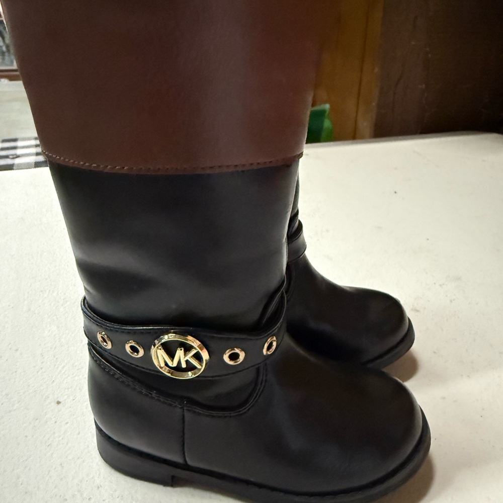Michael Kors Black and Brown Leather Boots for girls size 5.